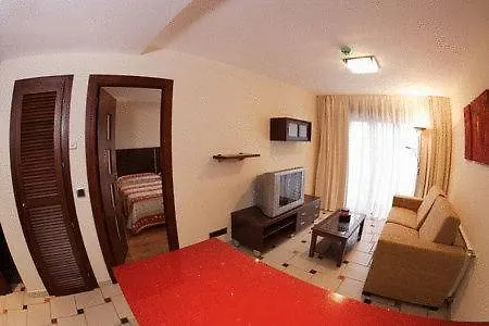 Costa Esmeralda Apartment